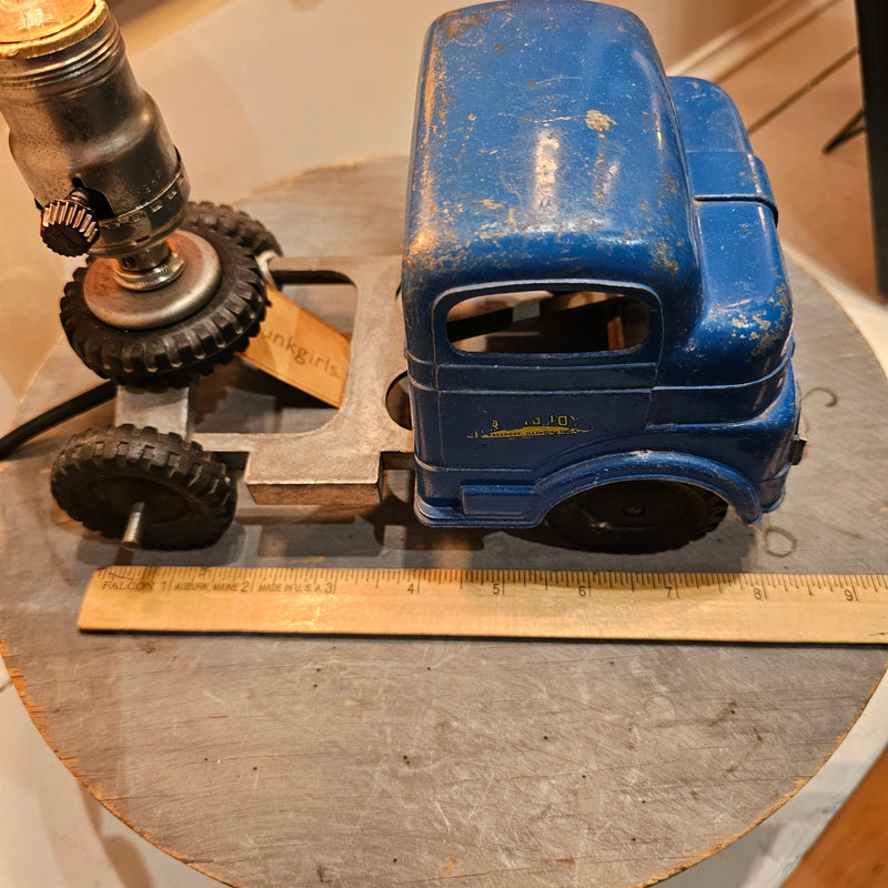 Tony the Truck Lamp
