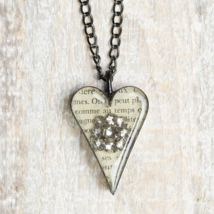 Resin Heart w/ Rhinestones Necklace*